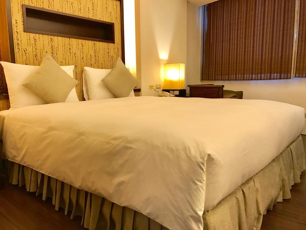 Shin Yuan Celeb Metro Hotel Cidade de Hsinchu Exterior foto
