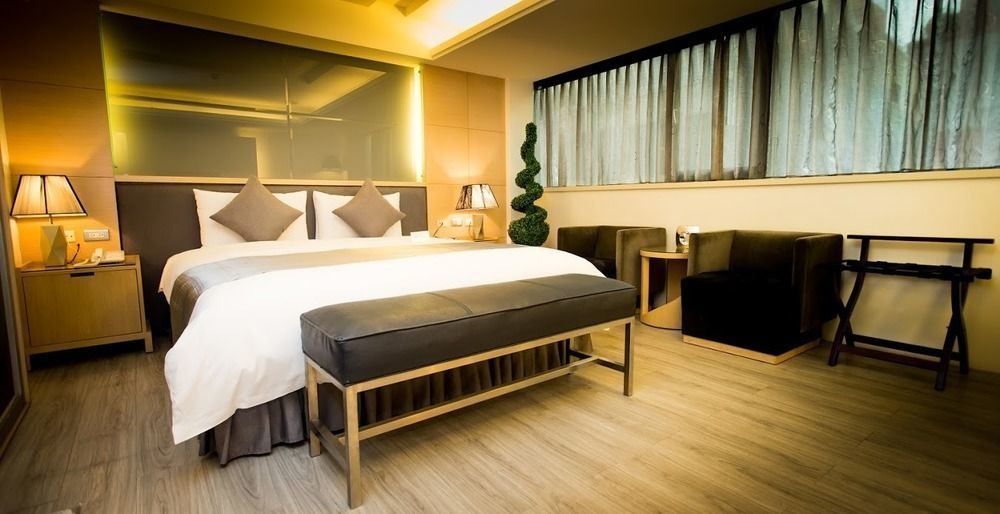 Shin Yuan Celeb Metro Hotel Cidade de Hsinchu Exterior foto