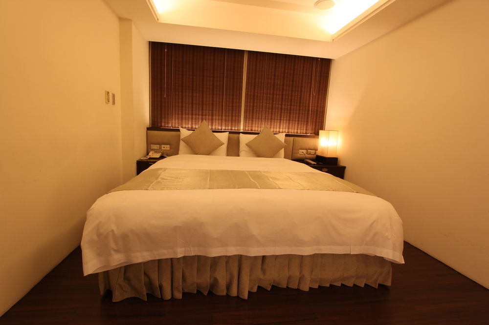 Shin Yuan Celeb Metro Hotel Cidade de Hsinchu Exterior foto