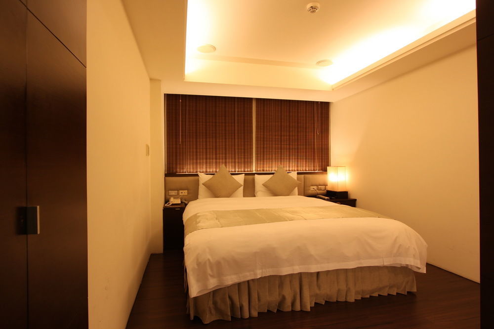 Shin Yuan Celeb Metro Hotel Cidade de Hsinchu Exterior foto