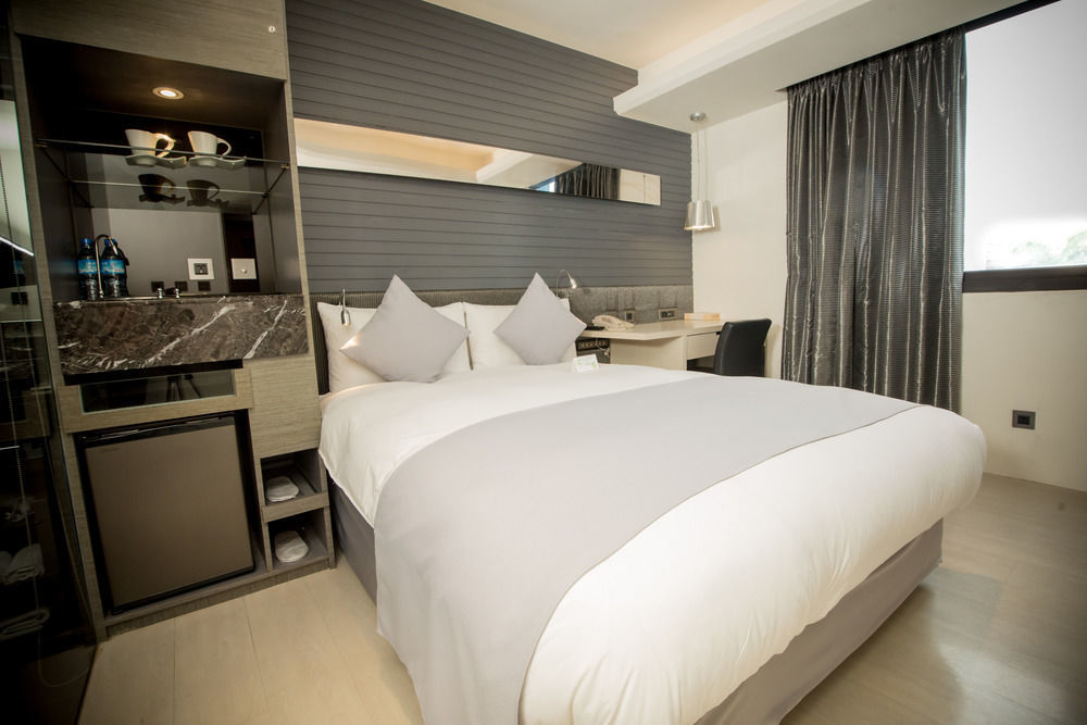 Shin Yuan Celeb Metro Hotel Cidade de Hsinchu Exterior foto
